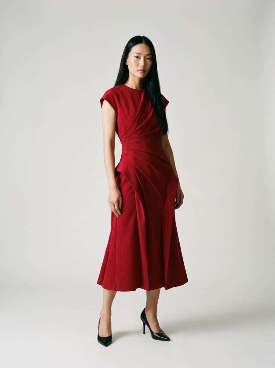 Crimson pleats